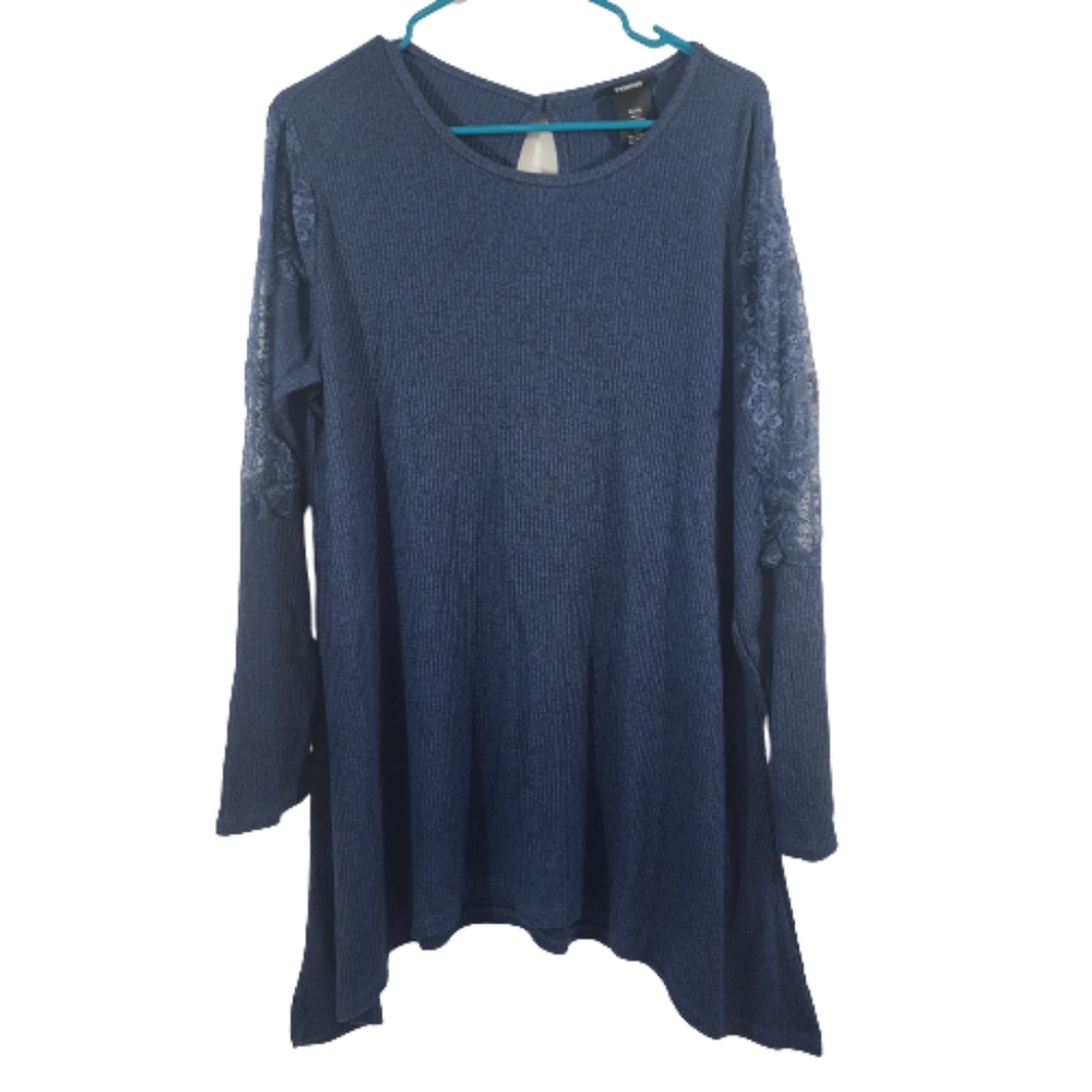 NWT premise woman large navy blue over sized sweater Size XL
